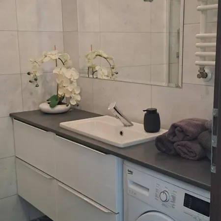 Apartament- Have A Day