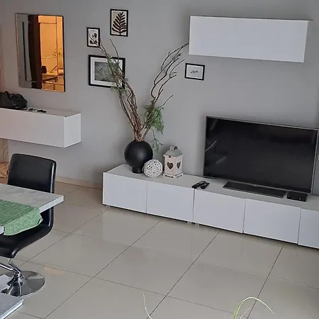 公寓 Apartament- Have A Day Lubiń