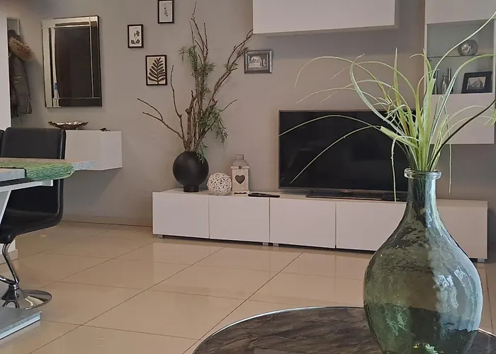 Apartament- Have A Day *